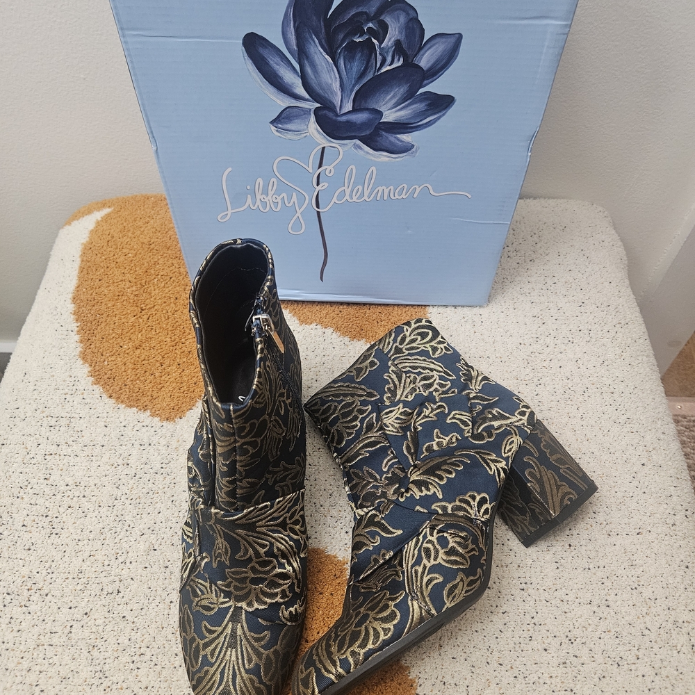 libby. edelman Women's Blue and Gold Ankle Boots
